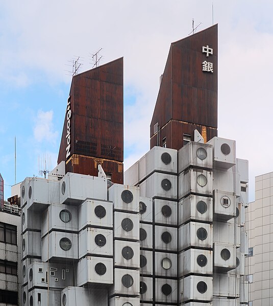 Spitze des Nakagin Capsule Tower 2017